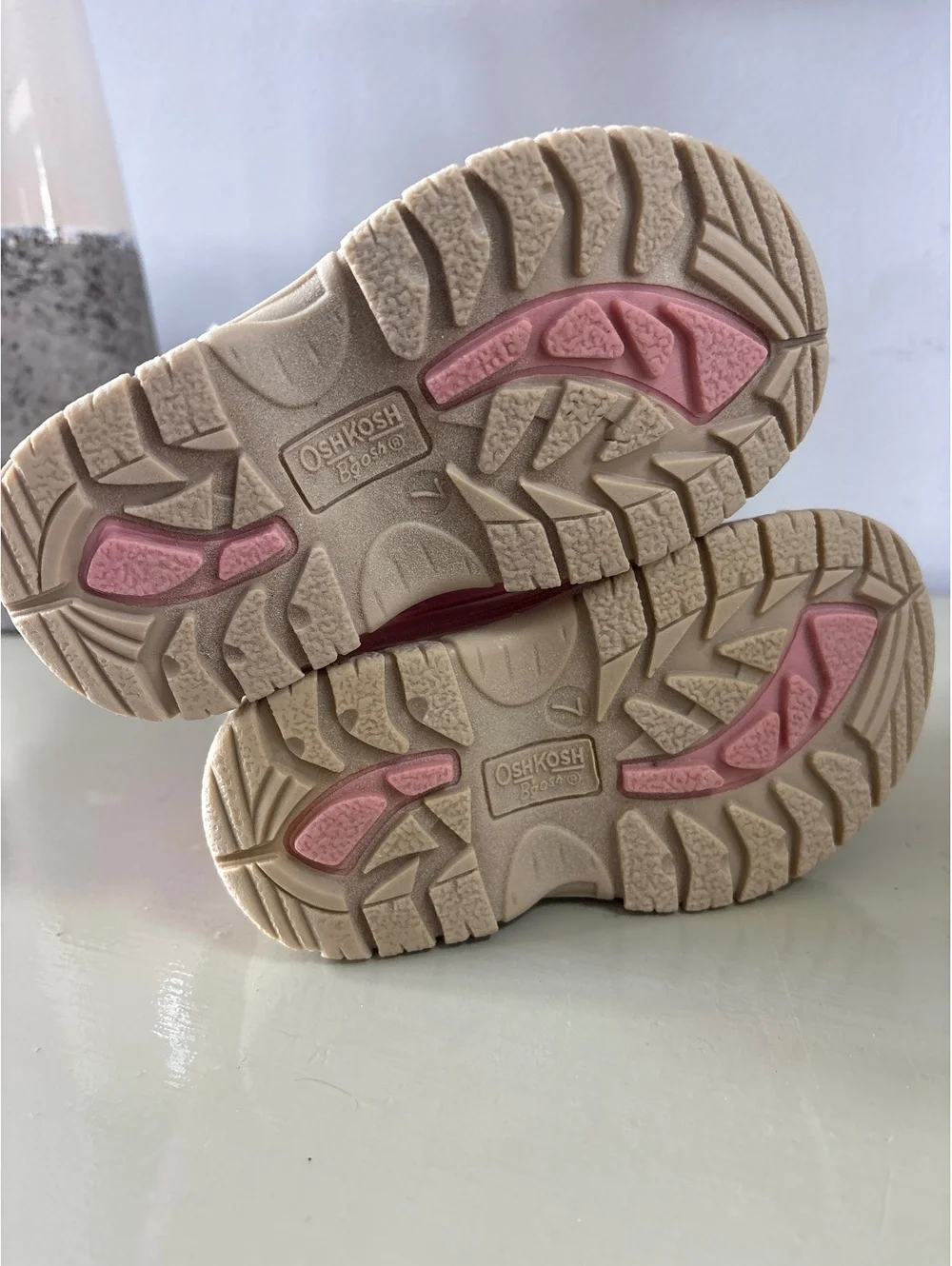 OshKosh Pink Winter Snow Boots for Toddlers size 7 Kids